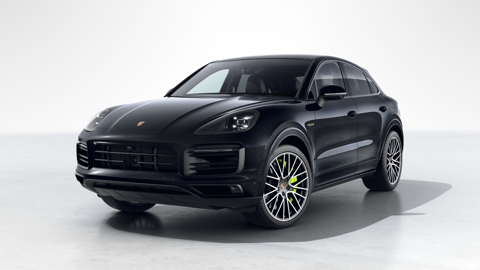 Porsche_Cayenne_Coupe_e-hybrid_black_Front